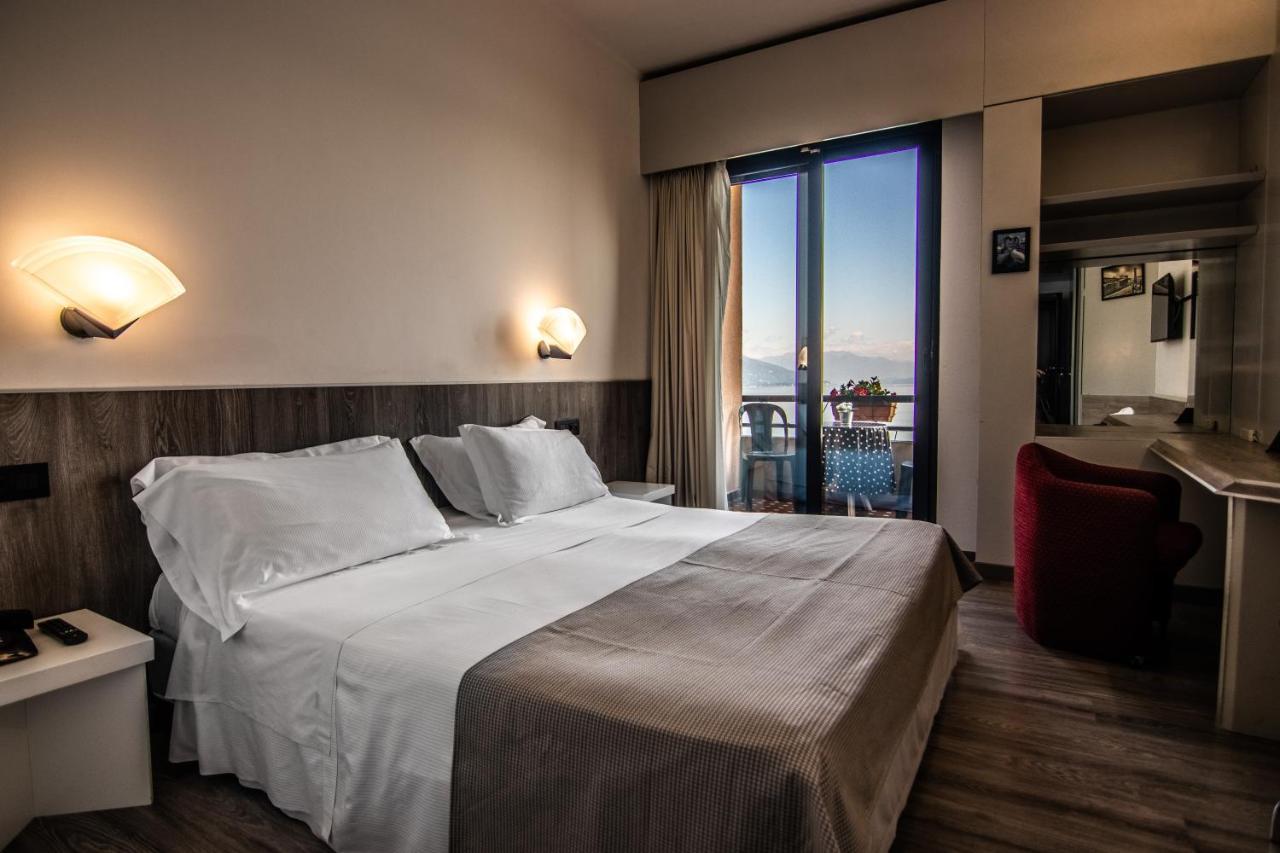 Hotel Concorde Arona Bagian luar foto