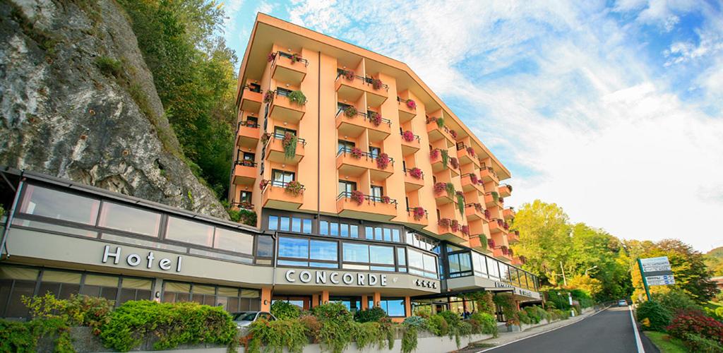Hotel Concorde Arona Bagian luar foto